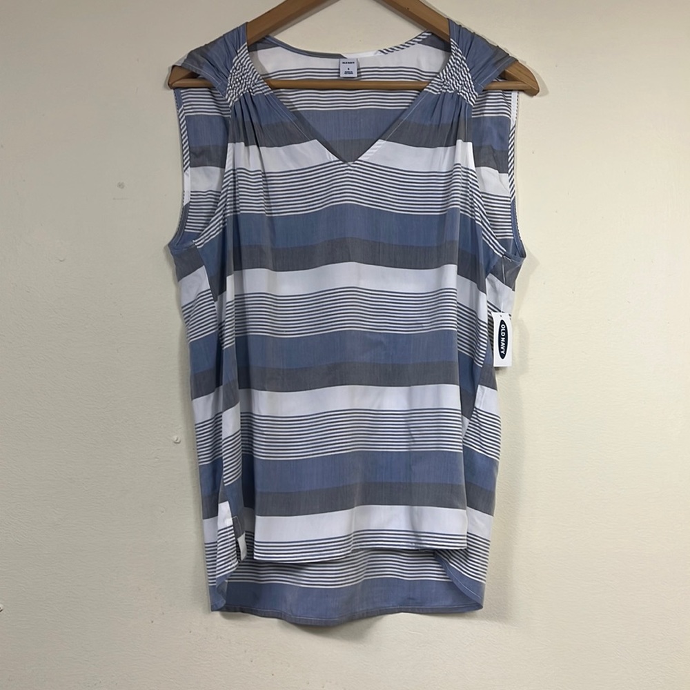OLD NAVY Top Size S - Picture 1 of 9